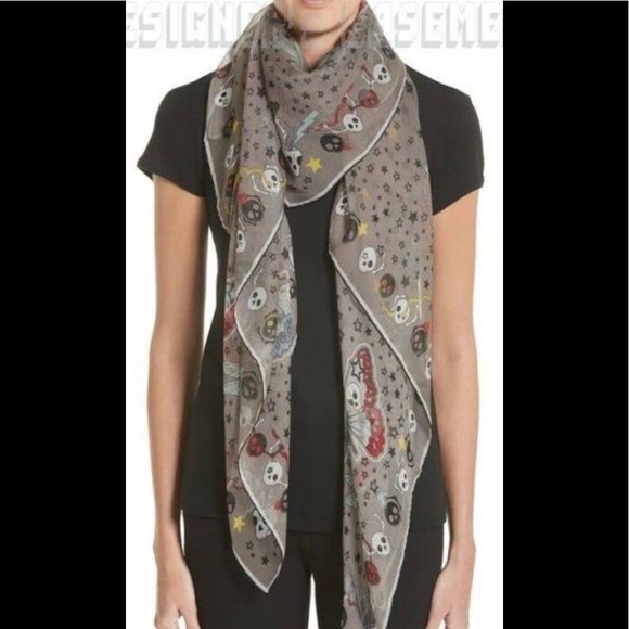 Accessories - Alexander McQueen scarf